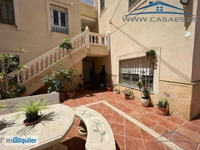 Alquiler de Apartamento 1 dormitorios, 1 baños, 0 garajes, Buen estado, en Almería, Almeria