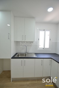 Ático con 3 habitaciones con aire acondicionado en Santa Coloma de Gramenet