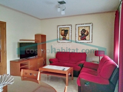 Casa adosada cómodo adosado en riba-roja de turia con amplias habitaciones y terraza en Riba - roja de Túria