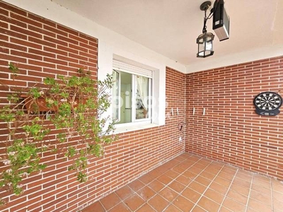 Casa adosada en venta en Calle de las Lomas