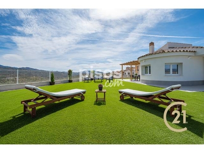 Chalet unifamiliar en venta en Calle Pantano de La Viñuela Casa 23, nº Sn