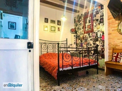 Elegante apartamento de 2 dormitorios en alquiler en El Raval