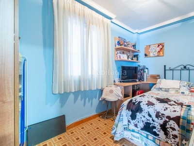 Piso con 2 habitaciones con calefacción y aire acondicionado en Getafe