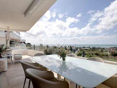 Piso de 155m² con 55m² terraza en venta en Estepona