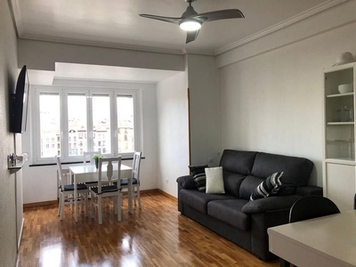 Piso en alquiler en Casco Antiguo de 1 habitación con muebles y calefacción