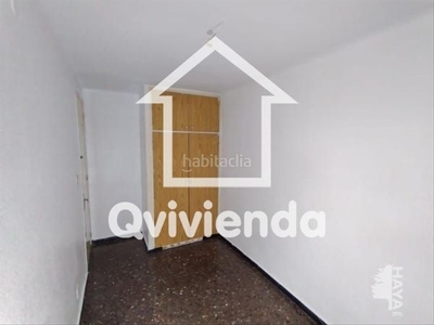 Piso en venta , con 68 m2 y 3 habitaciones y 1 baños. en Montornès del Vallès