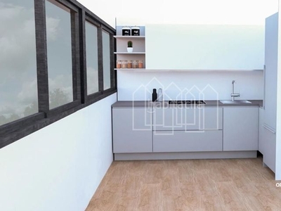 Piso en venta , con 80 m2, 3 habitaciones y 2 baños, ascensor y calefacción bomba frío / calor. en Badalona