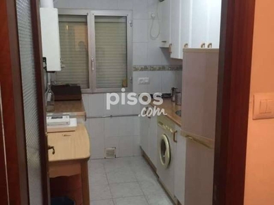 Piso en venta en Calle Tarfia