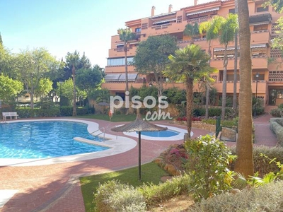 Piso en venta en Lomas de Marbella Club-Puente Romano