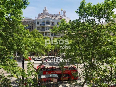 Piso en venta en Passeig de Gràcia, cerca de Carrer de Provença