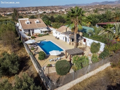 Villa en Venta en Albox, Almería