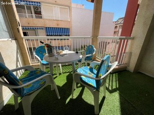 Apartamento de 2 dormitorios con vistas laterales a la Playa del Cura, Torrevieja.