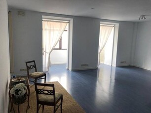 APARTAMENTO EN ALQUILER