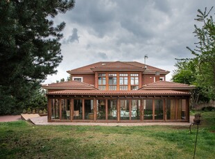 Casa 7 habitaciones de 400 m² en León (24191)