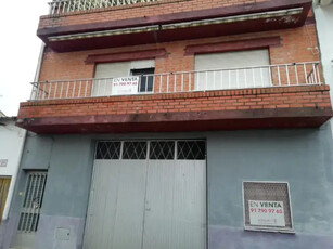Casa en venta en Calle Espronceda, cerca de Calle José Rubio en Zarza de Granadilla por 40,000 €