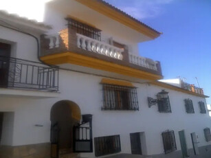 Casa en venta en Calle Nueva, 18 en Alcaucín por 94,000 €