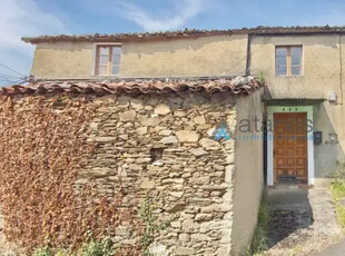 Casa en venta en Cambre- Brexo-Bribes en Cambre (Santa Maria) por 150,000 €