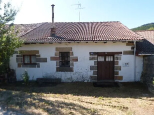 Casa en venta en Entrambrosrios en Ahedo de Linares por 35,000 €