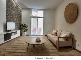 Dúplex 3 habitaciones de 164 m² en Barcelona (08003)