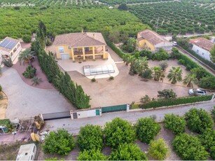 Gran casa de campo entre Orihuela y Ciudad Quesada