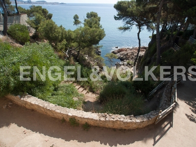 Casa en primera línea con acceso al mar