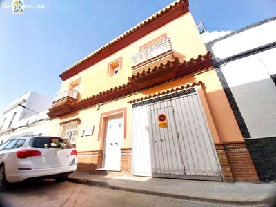 ¡GRAN OPORTUNIDAD! ESPACIOSA CASA EN HUERTA DEL ROSARIO