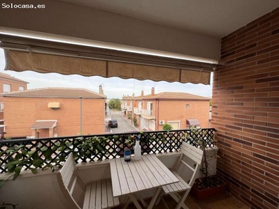 Piso de 3 dormitorios con garaje y solárium en Dolores (Alicante)