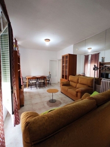 Piso en alquiler en Centre Històric - Rambla Ferran - Estació de 5 habitaciones con muebles y calefacción