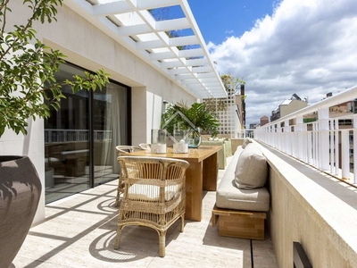 Ático de 688 m² con 180 m² de terraza en venta en Castellana