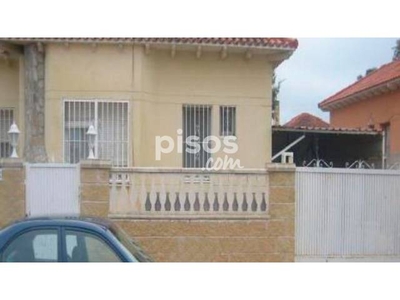 Casa adosada en venta en Calle de la Retama, 31