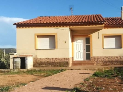 CASA UNIFAMILIAR EN VENTA