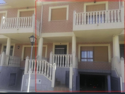 Venta Casa adosada Caravaca de La Cruz. Con terraza 274 m²