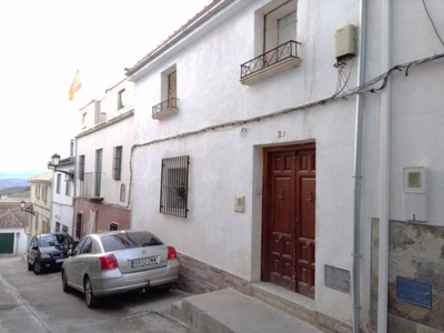 Venta Casa adosada en Juan Montilla Alcaudete. A reformar 147 m²