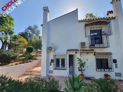 Venta Casa adosada Torremolinos. Muy buen estado plaza de aparcamiento 81 m²