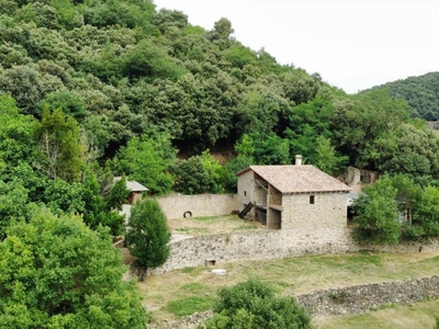 Venta Casa rústica en Camino de la Doma Santa Pau. Buen estado plaza de aparcamiento 245 m²