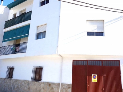 Venta Casa unifamiliar en Calle Cantarranas 3 Benalúa de las Villas. Buen estado plaza de aparcamiento con terraza 250 m²