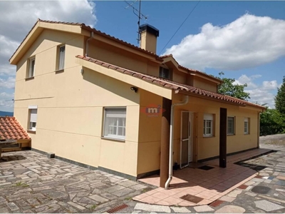 Venta Casa unifamiliar en Calle mouriscados Mondariz. Buen estado 353 m²