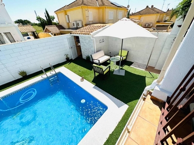 Venta Casa unifamiliar en Enrico Caruso 24 Córdoba. Con terraza 255 m²