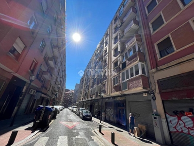 Venta Piso Bilbao. Piso de dos habitaciones Octava planta con terraza