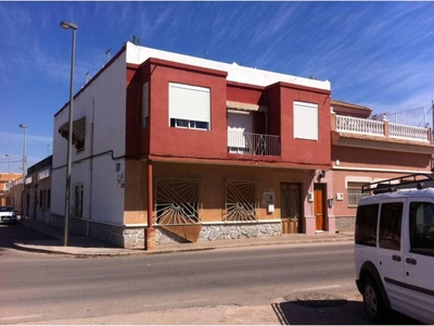 Venta Piso Cartagena. Piso de cuatro habitaciones en Calle Alegría. A reformar