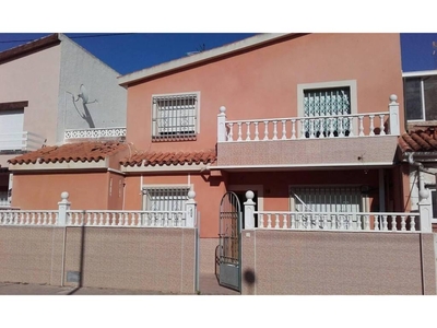 Venta Piso Cartagena. Piso de cuatro habitaciones en Calle Río Arlanza. Buen estado con terraza