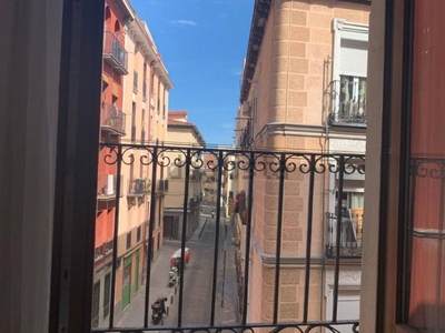 Venta Piso en Calle de Arganzuela. Madrid. Buen estado tercera planta con balcón