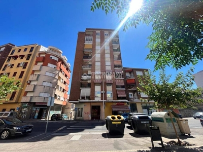 Venta Piso Talavera de la Reina. Piso de tres habitaciones A reformar entreplanta con terraza calefacción individual