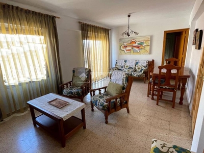 Venta Piso València. Piso de tres habitaciones Quinta planta con balcón