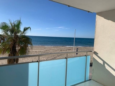 Alquiler Piso Cambrils. Piso de una habitación en Avinguda de la Diputació 100. Muy buen estado primera planta plaza de aparcamiento con terraza