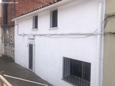 Casa de pueblo para reformar en venta en Pineda de Mar