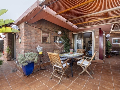 Piso de 200m² con 50m² terraza en alquiler en Gràcia