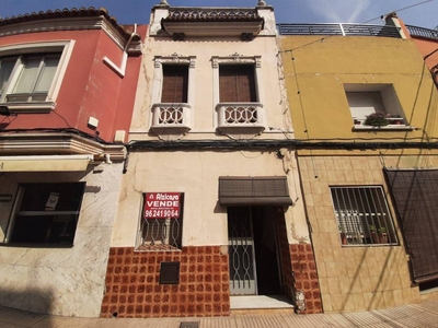 Venta Casa unifamiliar Alzira. 172 m²