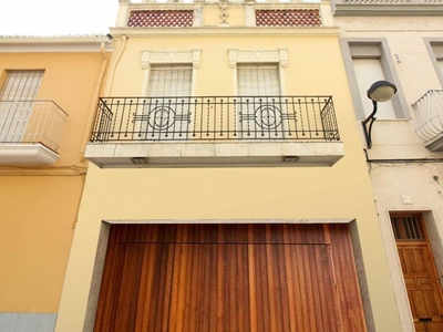 Venta Casa unifamiliar en Lluis Vives Algemesí. Con terraza 242 m²