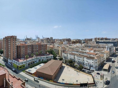 Venta Piso Málaga. Piso de cuatro habitaciones Novena planta con terraza